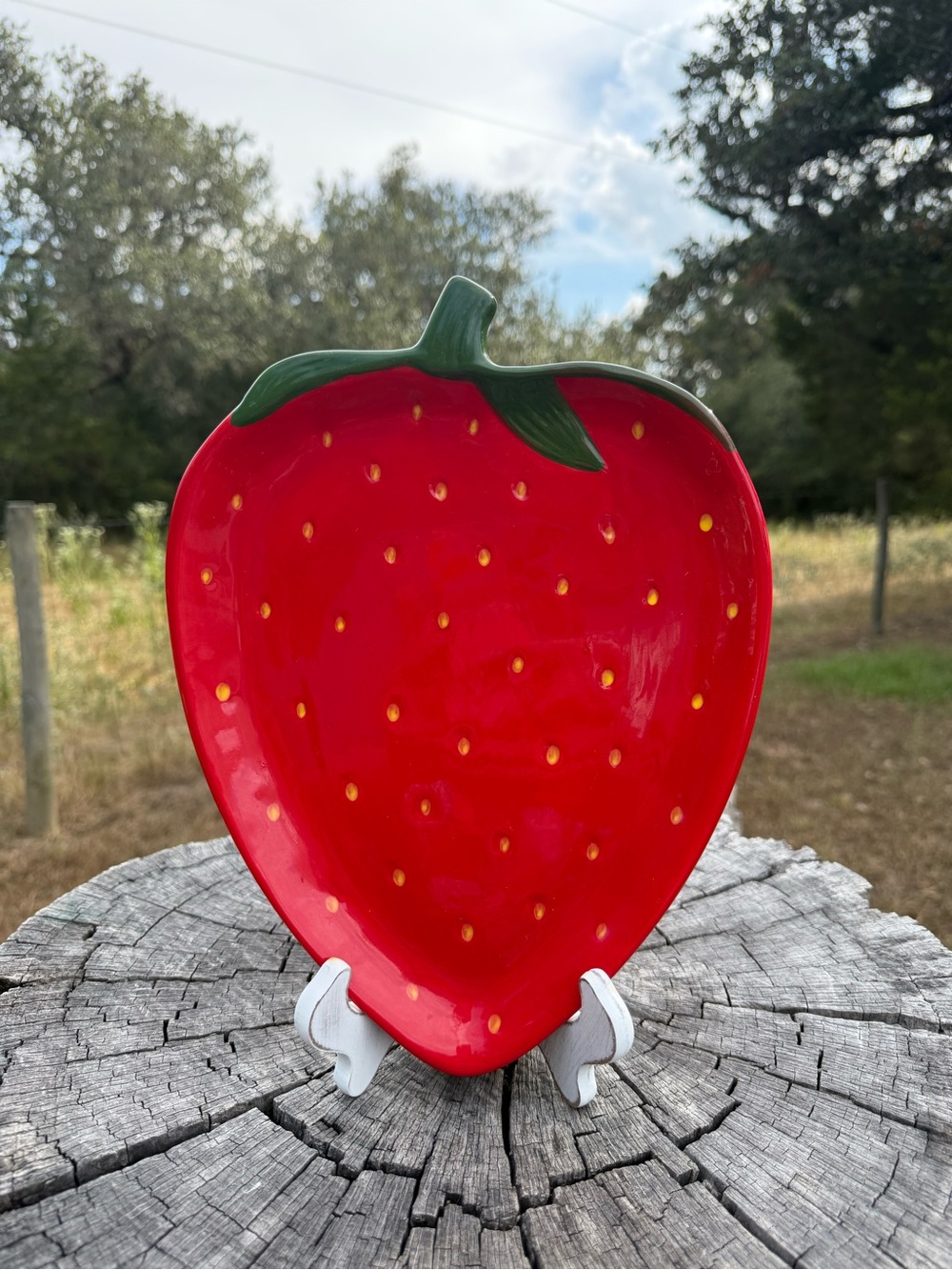 Kitschy Ceramic Strawberry Platter